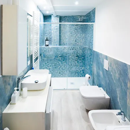 Arthouse - Arte & Comfort - Centro & Stazione דירה