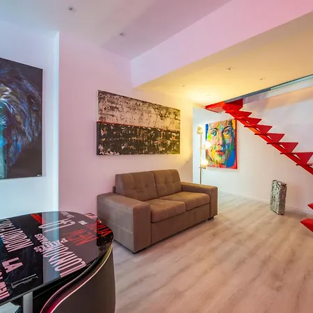 Arthouse - Arte & Comfort - Centro & Stazione דירה