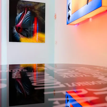 דירה Arthouse - Arte & Comfort - Centro & Stazione ברשה
